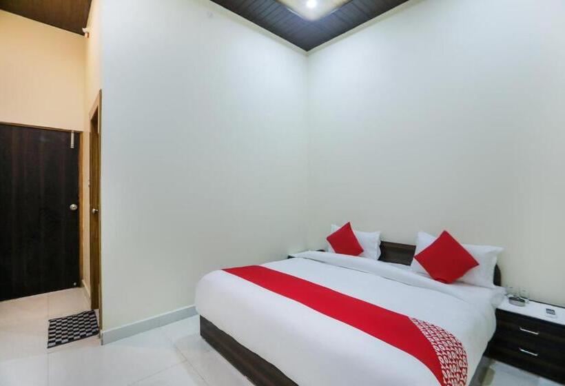 Capital O Hotel Viom