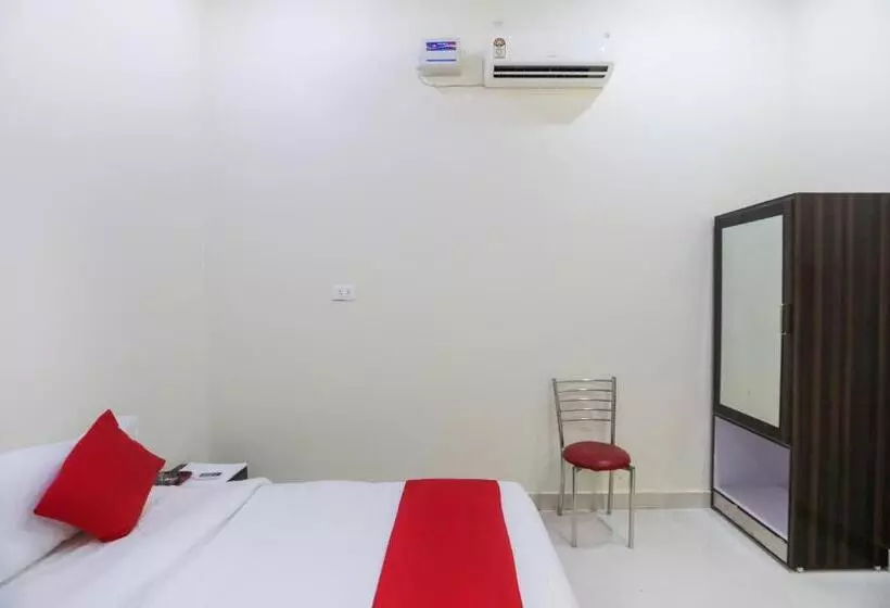 Capital O Hotel Viom