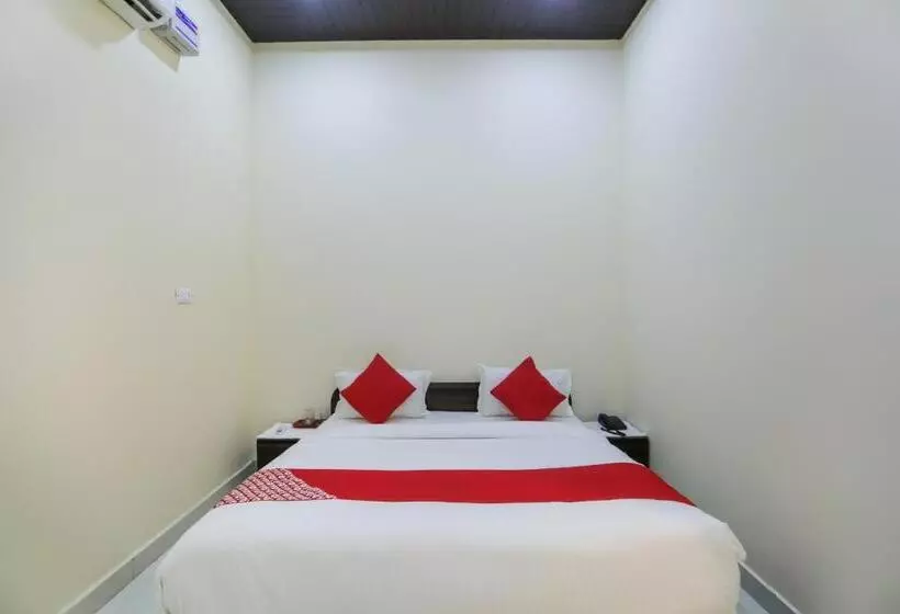 Capital O Hotel Viom