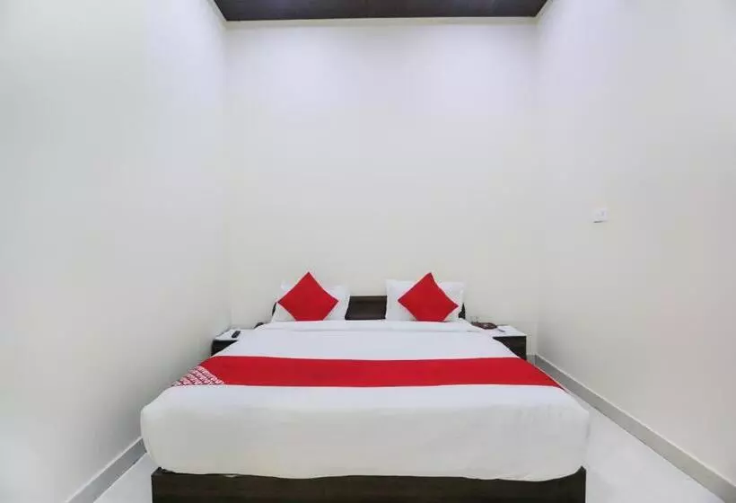 Capital O Hotel Viom