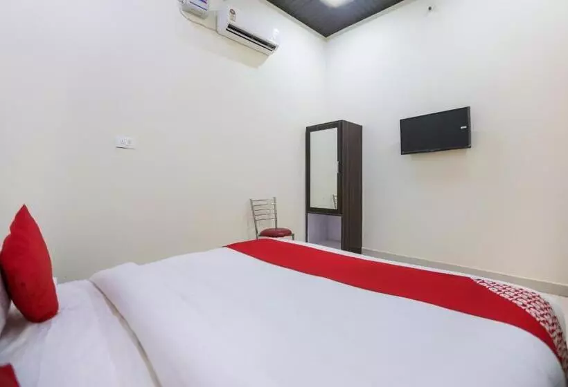 Capital O Hotel Viom