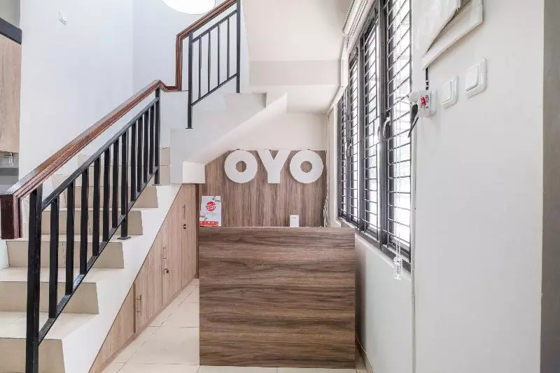 Hotelli Oyo 3248 Vision Residence Karawang