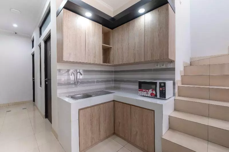 Hotelli Oyo 3248 Vision Residence Karawang