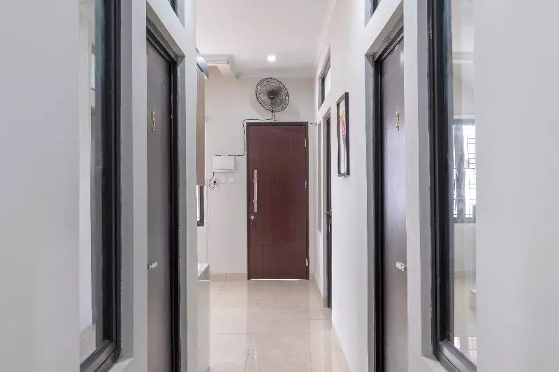 Hotelli Oyo 3248 Vision Residence Karawang