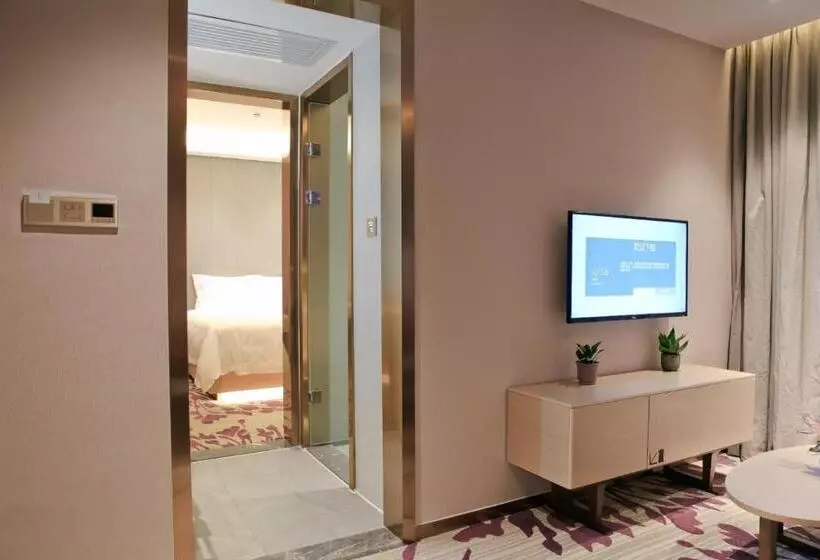 Lavande Hotels·shenzhen North Railway Station Longhua Yicheng Center