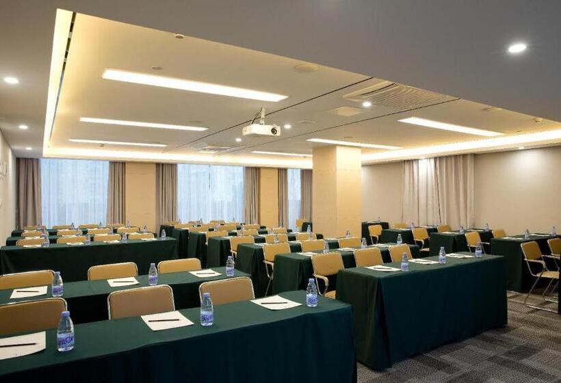 Lavande Hotels·shenzhen North Railway Station Longhua Yicheng Center