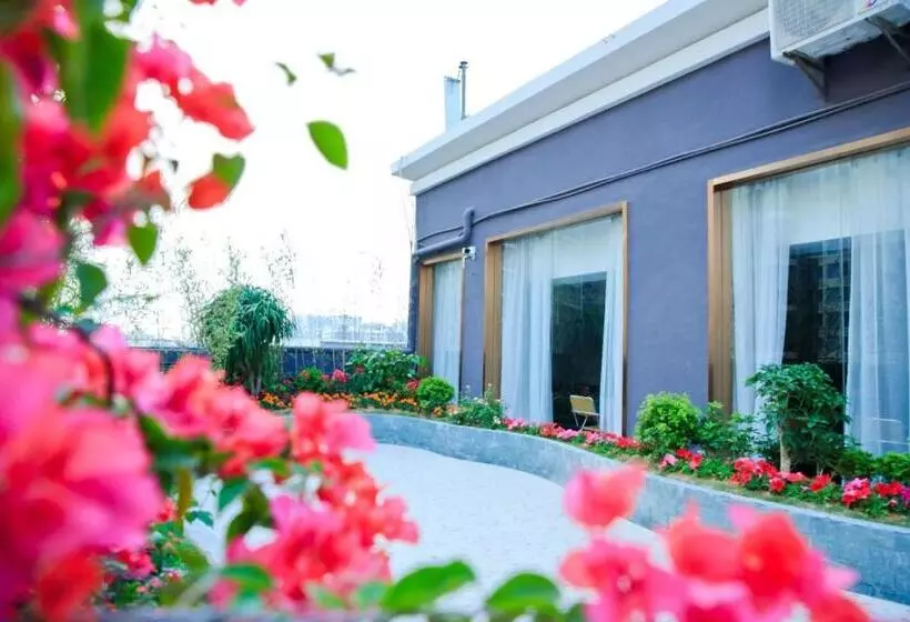 Lavande Hotels·shenzhen North Railway Station Longhua Yicheng Center