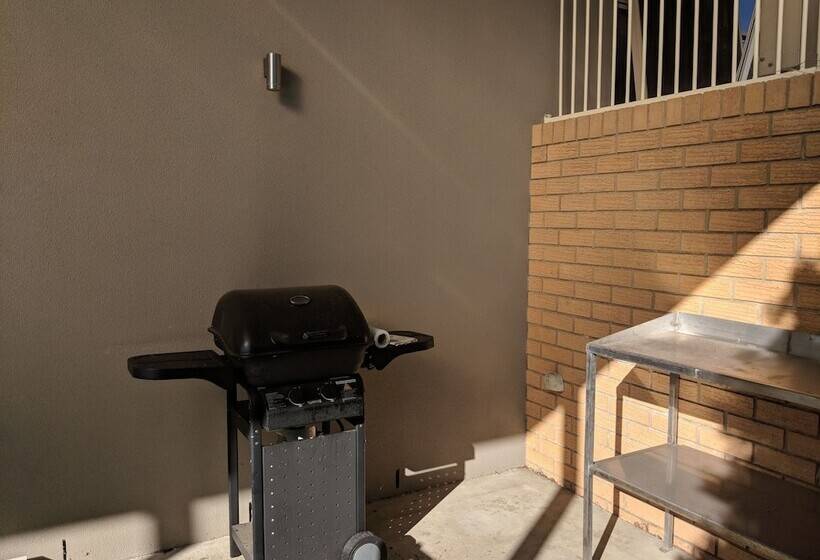 Мотель Bega Village Motor Inn