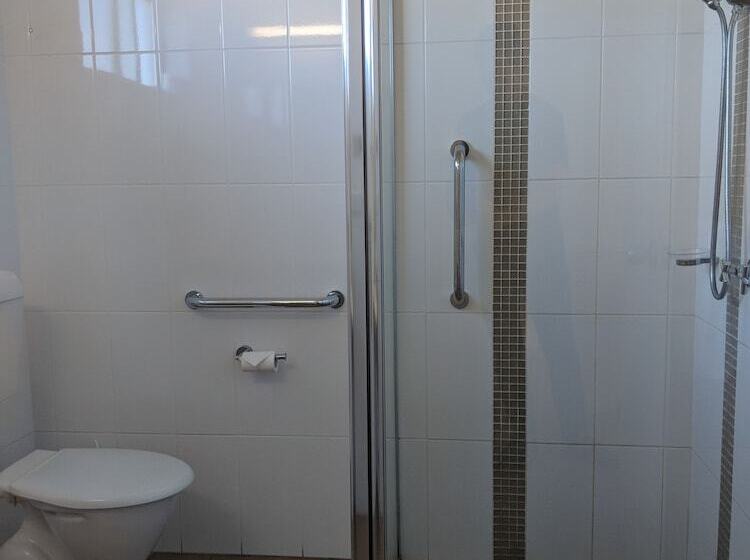 Мотель Bega Village Motor Inn