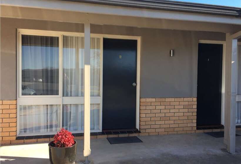 Мотель Bega Village Motor Inn