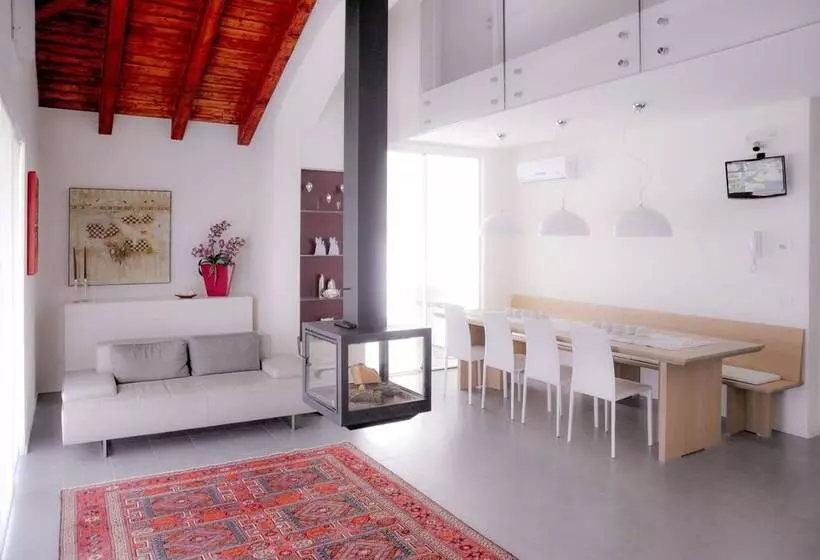 ペンション Ca  Belvedere