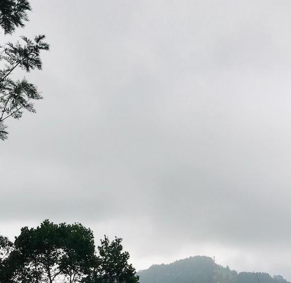 Bed and Breakfast The Hobbit Cottage Ella