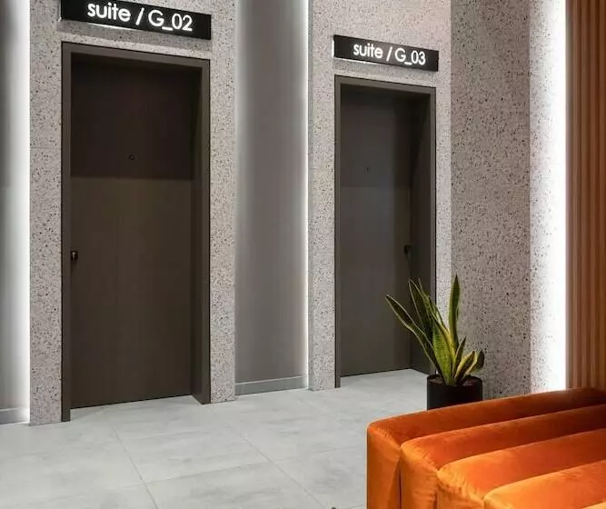 Hotelli 11 Enteka Acropolis Suites