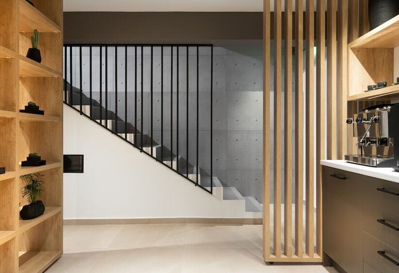 ホテル 11 Enteka Acropolis Suites