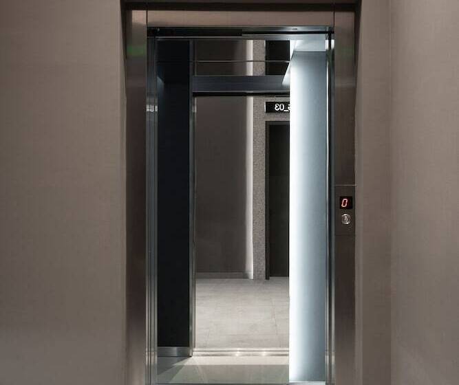 ホテル 11 Enteka Acropolis Suites