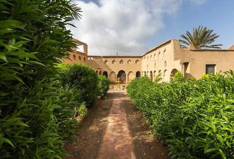 فندق Dar Es Salam