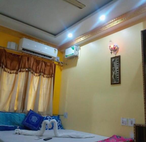 Отель Goroomgo Unique Beach Inn Puri