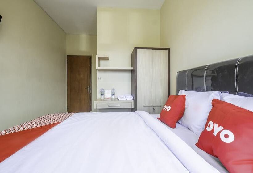 בית מלון כפרי Oyo 2132 Pondok Avicenna