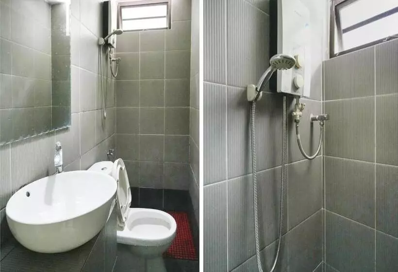 ホテル Oyo 89950 365 Nice Stay