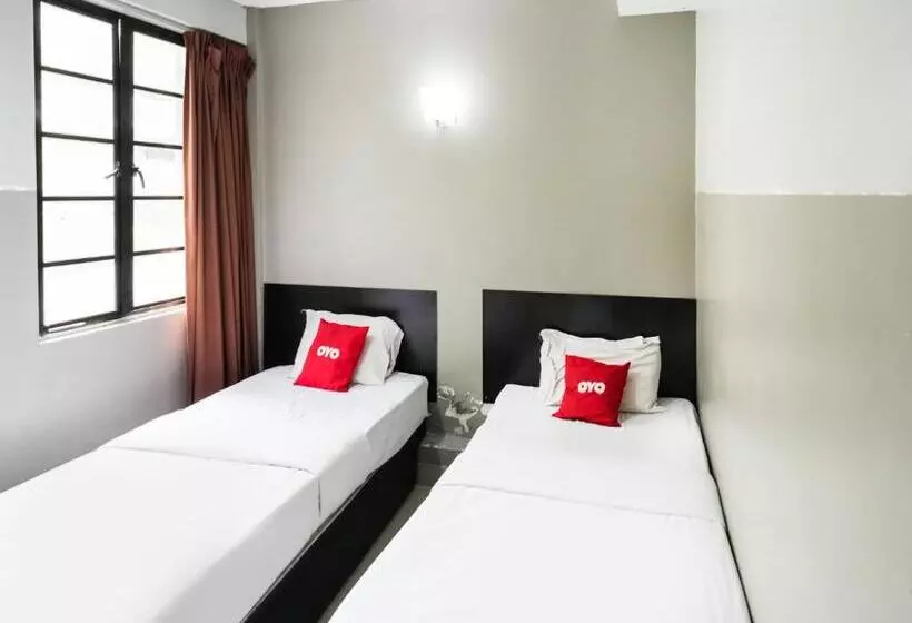 ホテル Oyo 89950 365 Nice Stay