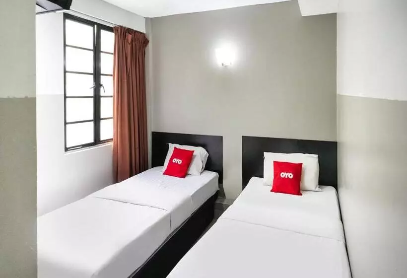 ホテル Oyo 89950 365 Nice Stay