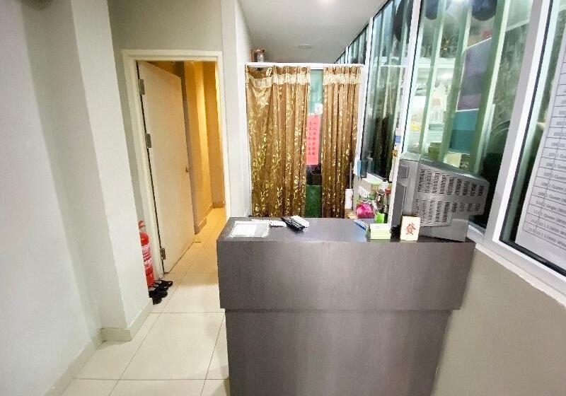 בית מלון כפרי Oyo 89950 365 Nice Stay