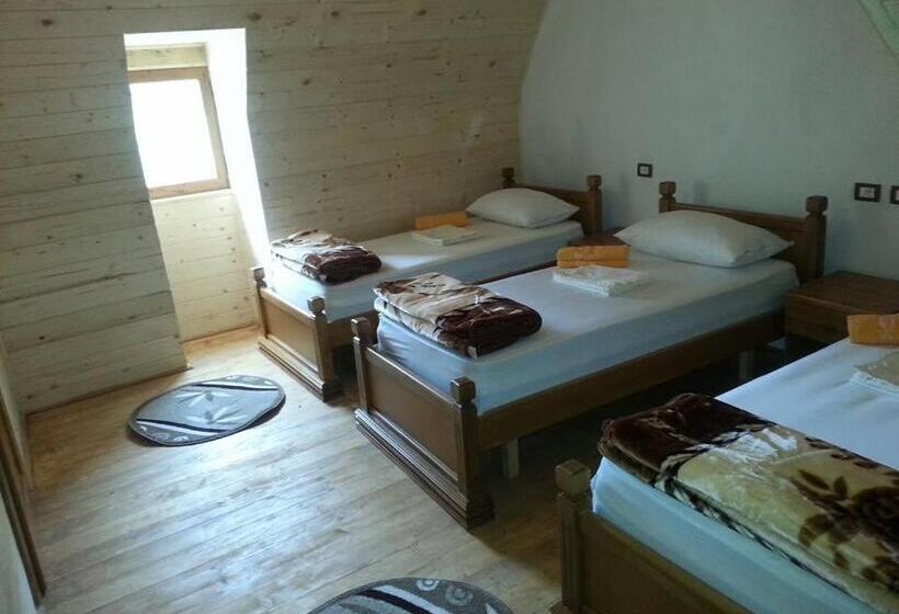 Pensione Bujtina Berishta Theth