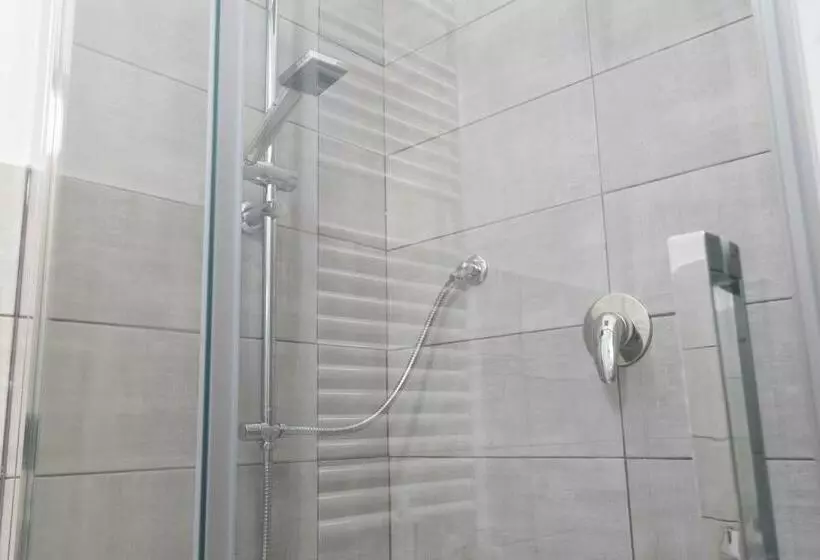 پانسیون Casa Lyon