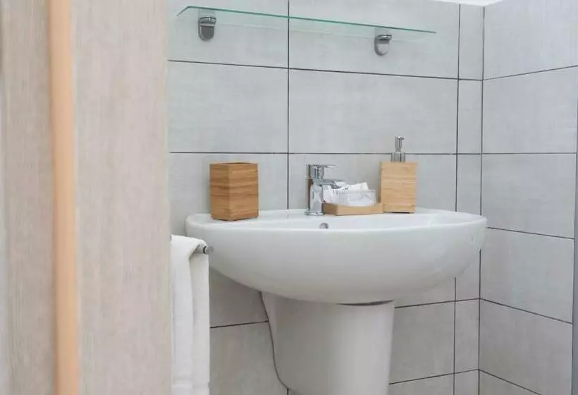 پانسیون Casa Lyon