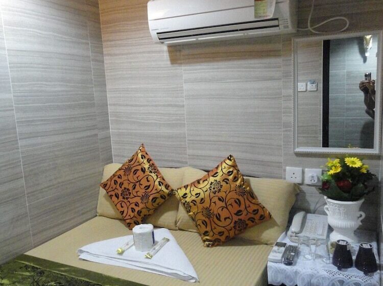 پانسیون Davao Hostel Block D Reception 10th Floor