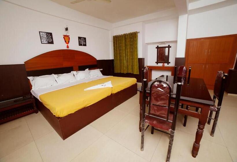 膳宿费 Kairali Tourist Home