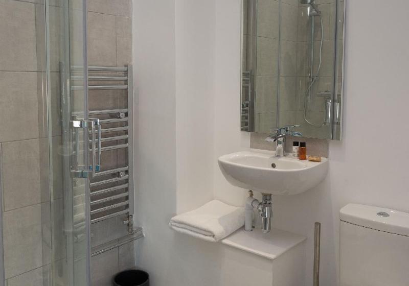 住宿加早餐  Titanic Guest Boutique, 4 Star Accommodation