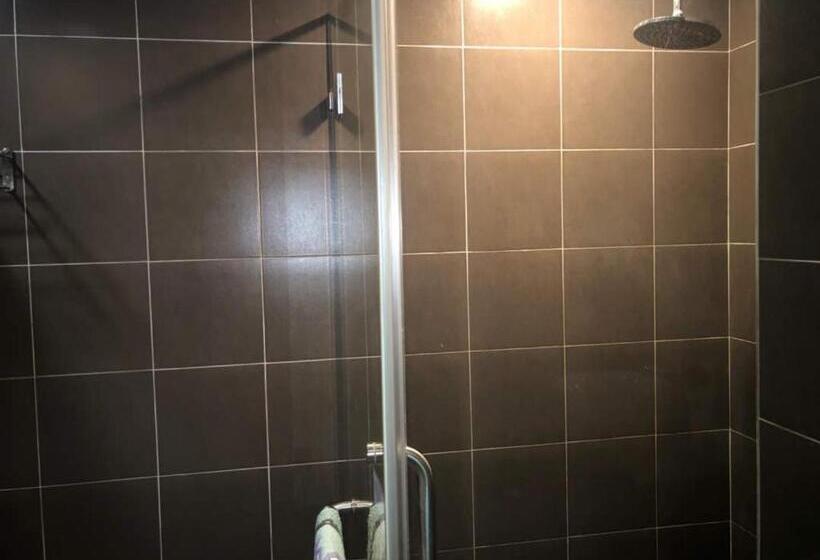 אתר נופש Gold Coast Morib