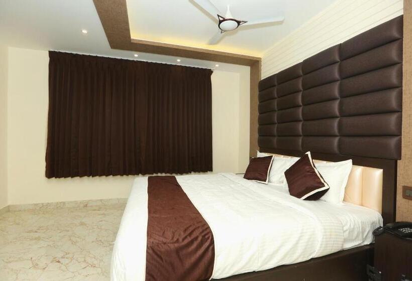 בית מלון כפרי Al Noor Palace Business Class