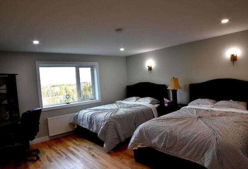 پانسیون Aurora Guest House