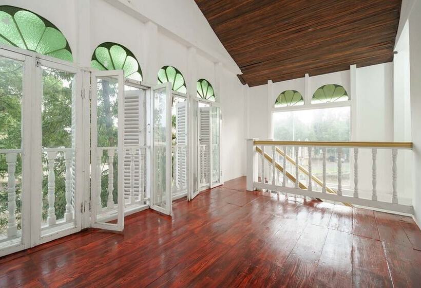 بنسيون Reddoorz Syariah Near Suzuya Mall Banda Aceh 2