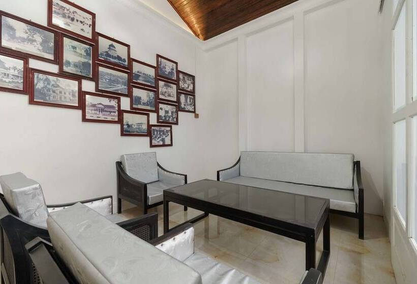 بنسيون Reddoorz Syariah Near Suzuya Mall Banda Aceh 2