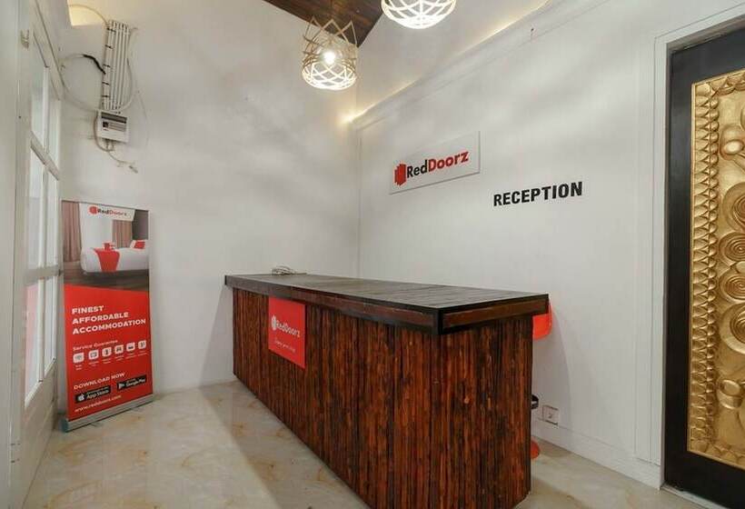 بنسيون Reddoorz Syariah Near Suzuya Mall Banda Aceh 2