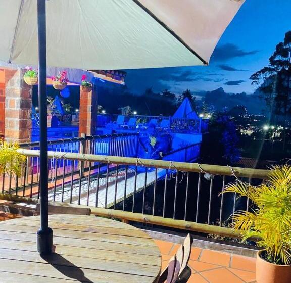 הוסטל Estaciones