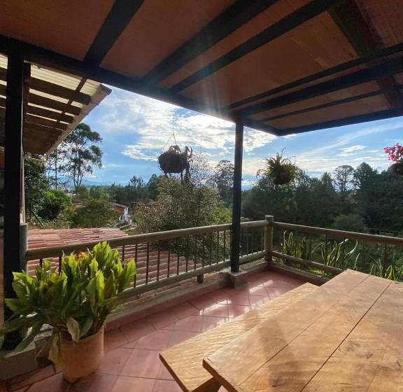 הוסטל Estaciones