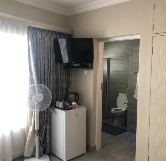 مبيت وإفطار 8 On Acacia Guesthouse