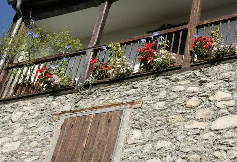 Aamiaismajoitus (B&B) Dolwin