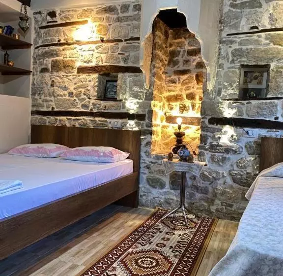تختخواب و صبحانه Guest House Semani