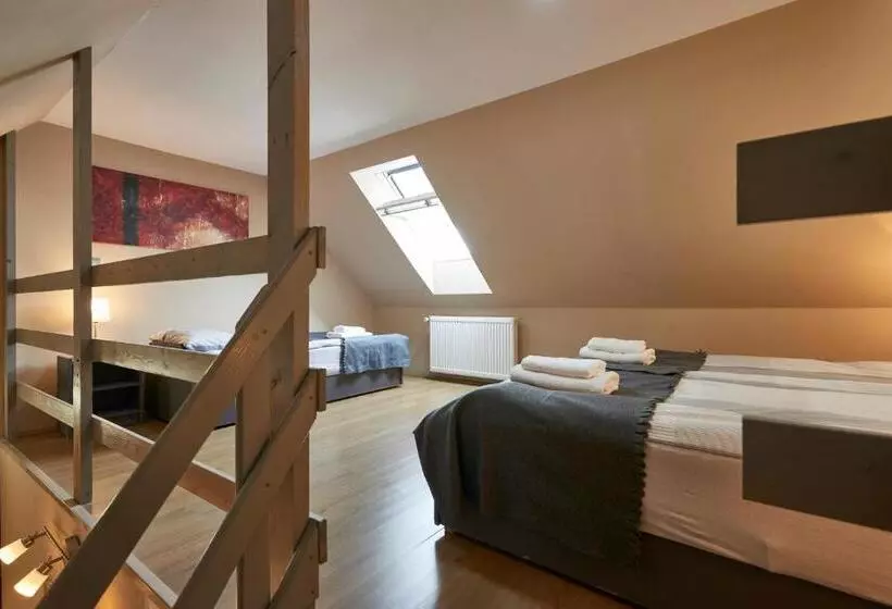 Postel Hostel