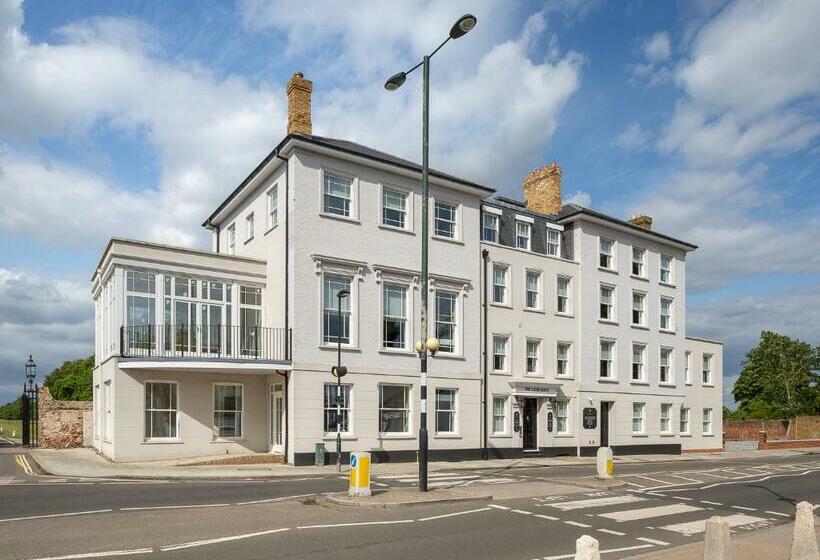 The Lion Gate Apartments