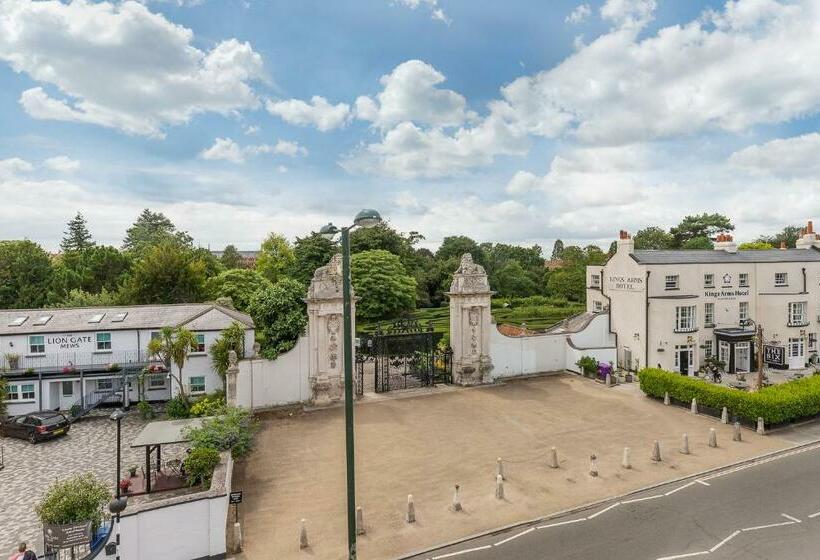 The Lion Gate Apartments