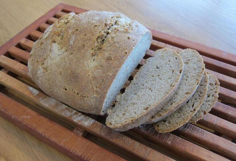 Aston Road Villa Bed & Breakfast