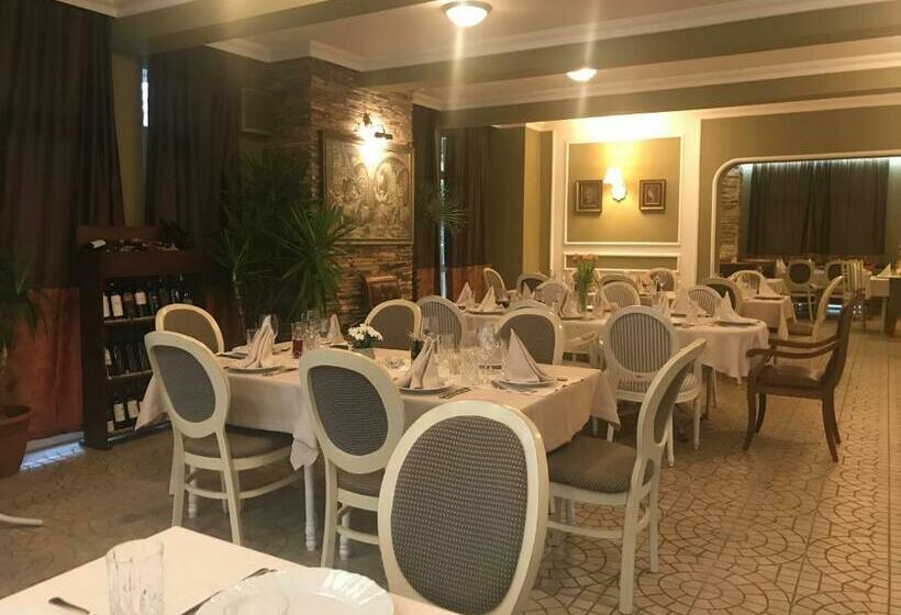 Family Hotel Gradina