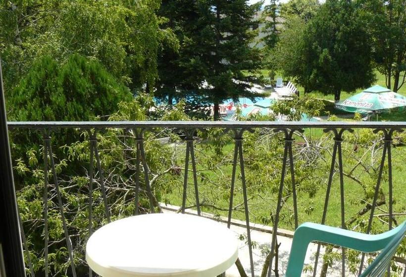 هتل Briz 3 Free Parking