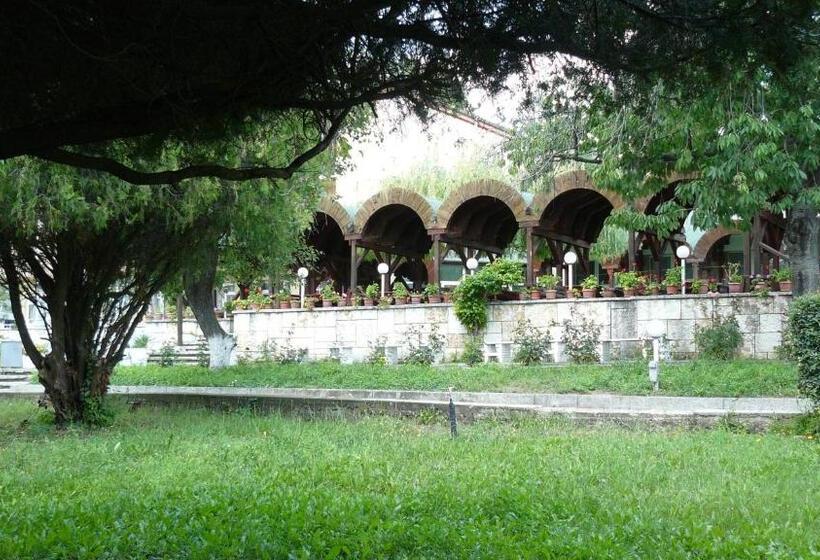 هتل Briz 3 Free Parking